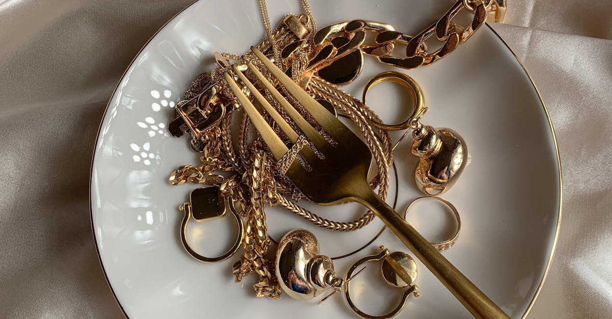 Preparing Glass and Trim for Ceramic Coating