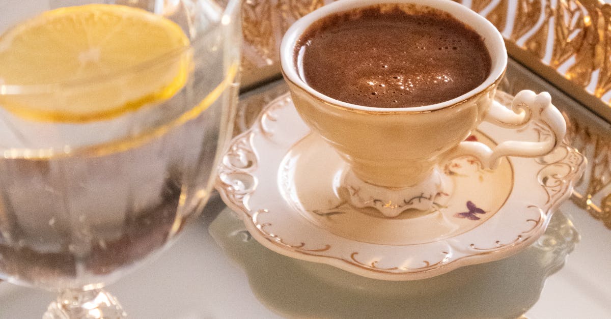 Spray vs. Wipe Application: Choosing the Right Method for Ceramic Coating